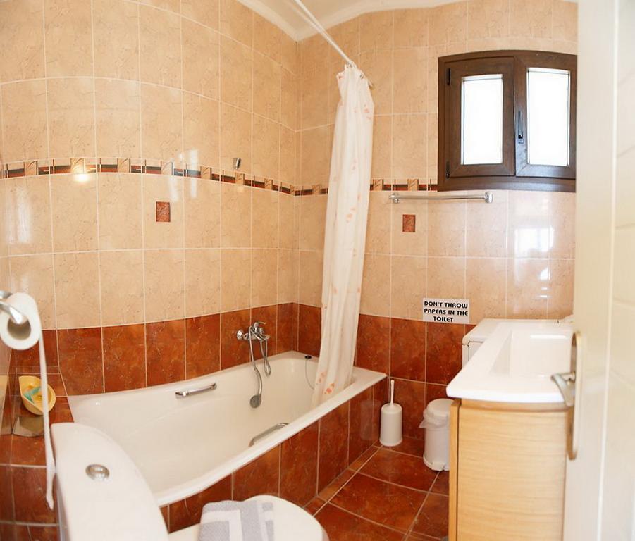 Panorama Apartments Plomari Room photo