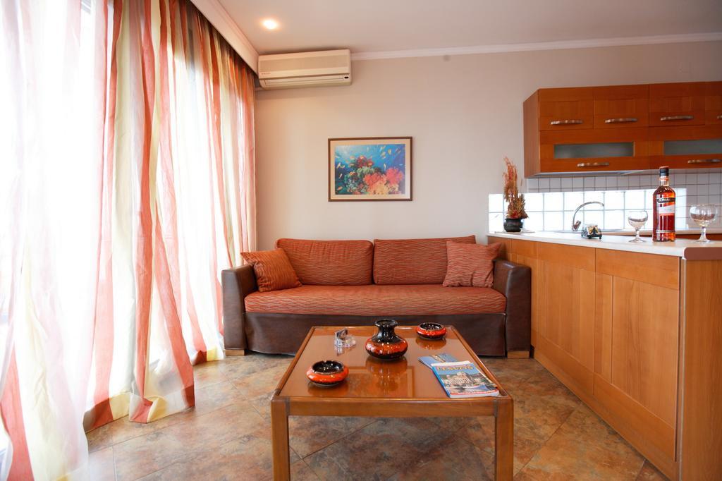 Panorama Apartments Plomari Room photo