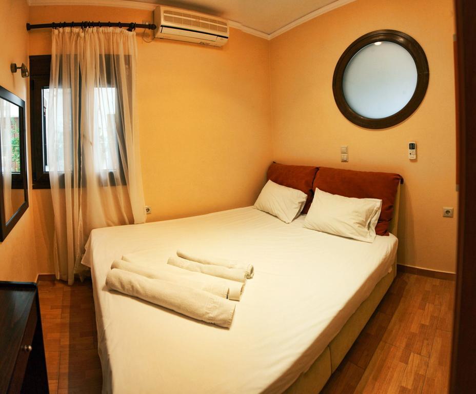 Panorama Apartments Plomari Exterior photo